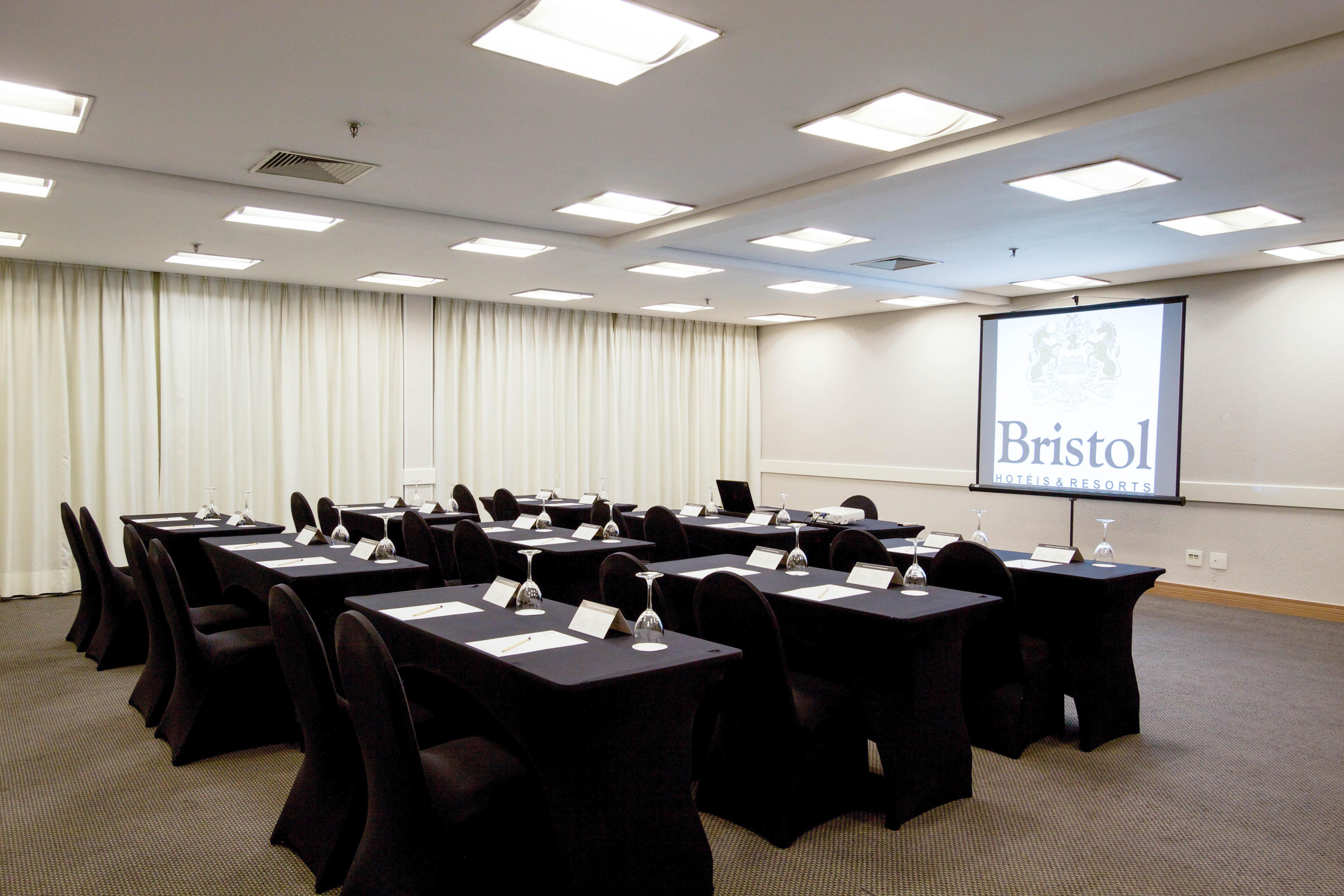 Bristol International Hotel 4*