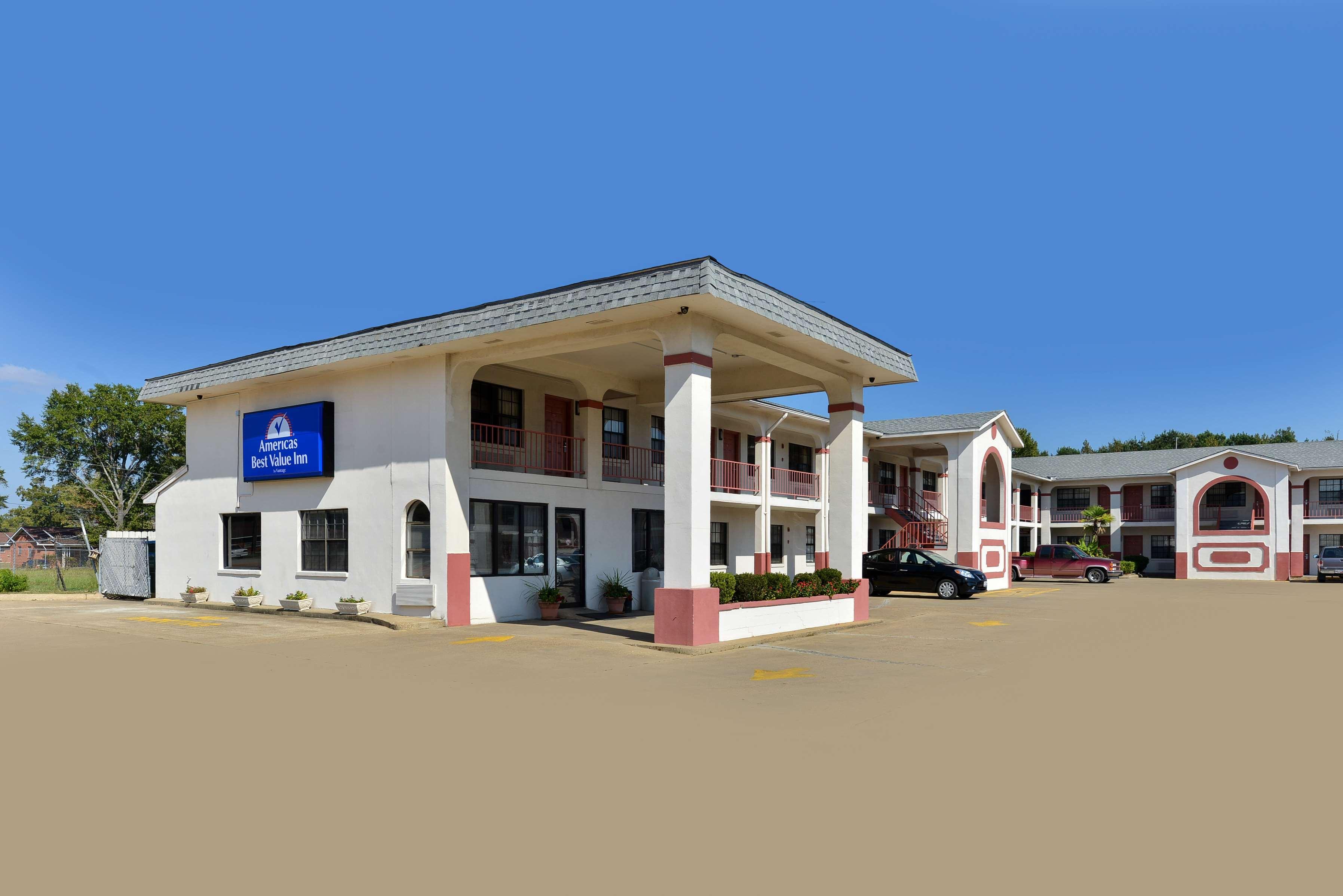 Bristol International Hotel 4*